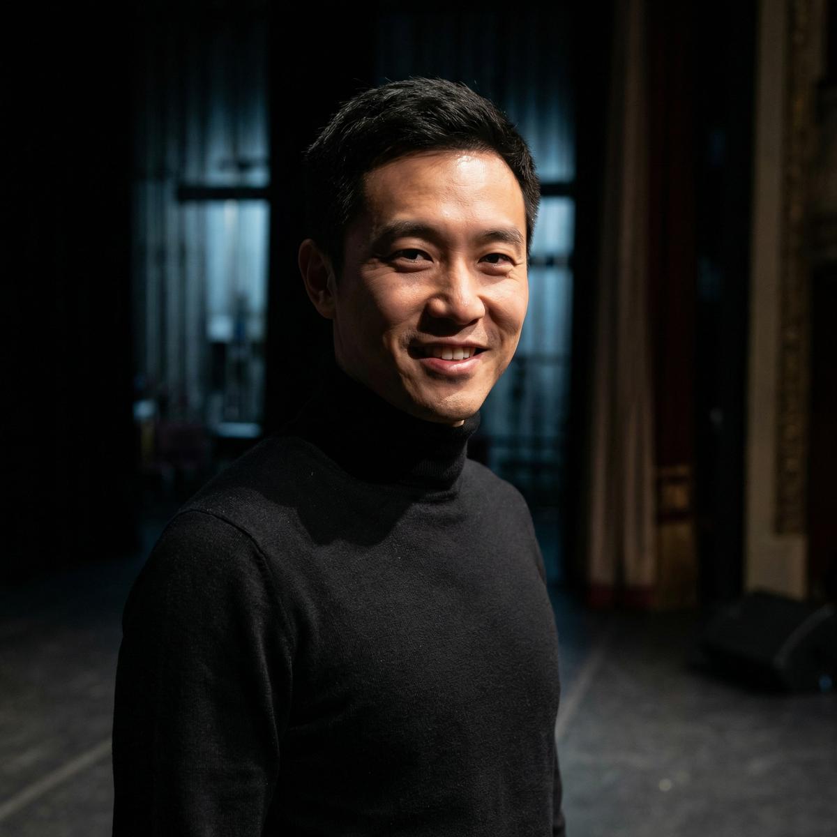 妻社演员顾问